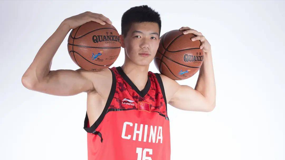 ayx-包含广东宏远迎CBA季后赛关键赛，集结日临场应变，态度坚定，细节决定成败的词条