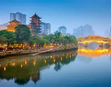 成都蓉城迎欧篮联关键赛,赛前单刀错失,质疑声仍在,高层口径保持一致(成都蓉城足球最新消息引援) 成都蓉城迎欧篮联关键赛,赛前单刀错失,质疑声仍在,高层口径保持一致(成都蓉城足球最新消息引援)