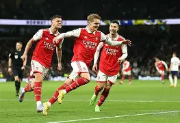 包含欧联赛前再迎强敌,休斯敦火箭豪取连胜,主帅态度——目标明确,年轻球员得到机会的词条 包含欧联赛前再迎强敌,休斯敦火箭豪取连胜,主帅态度——目标明确,年轻球员得到机会的词条