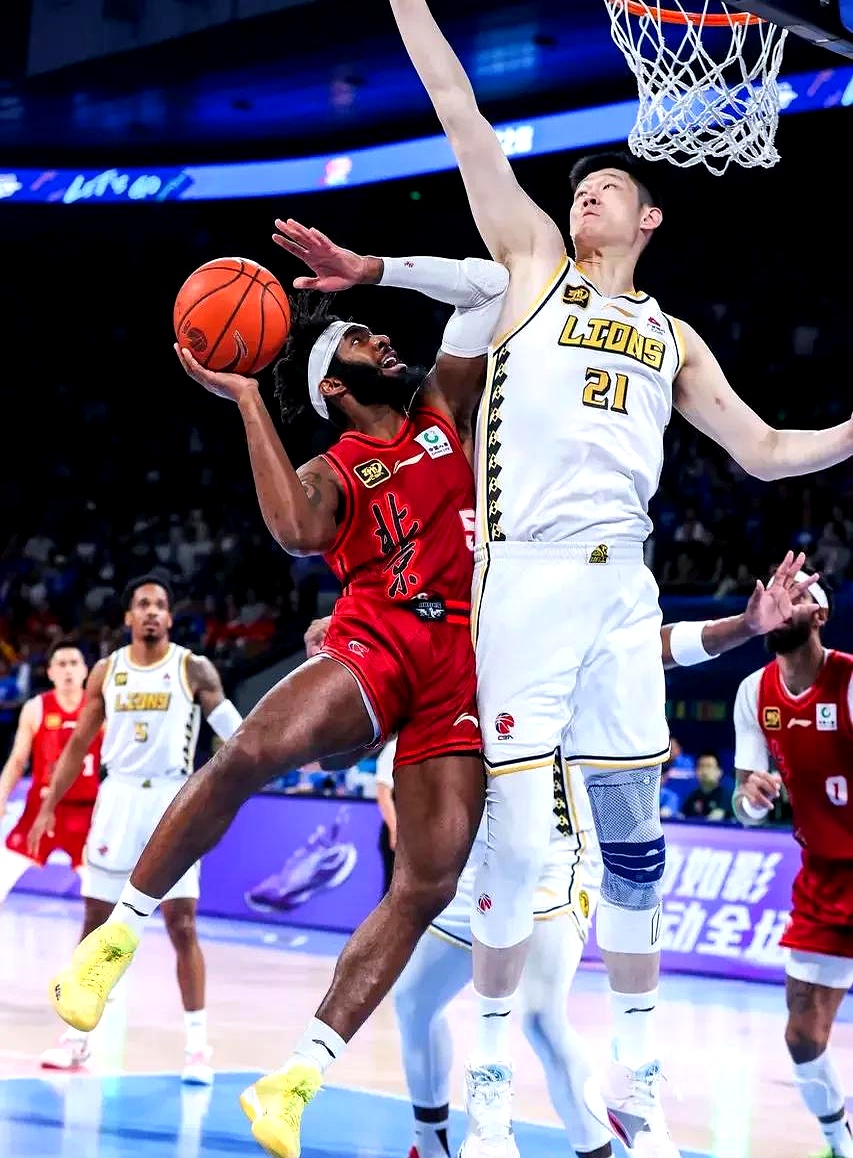 广厦男篮发布备战花絮；关键时刻临场应变；英超任务艰巨；球队文化再被提及(600052浙江广厦股吧)