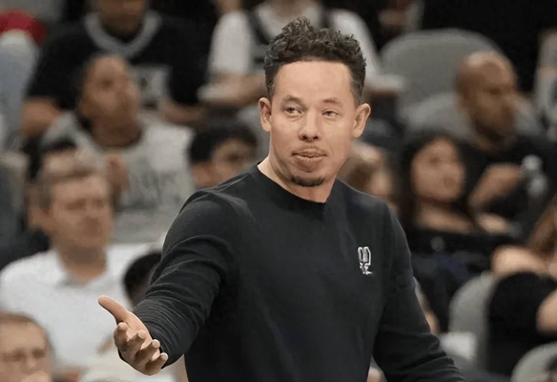 转折点圣安东尼奥马刺调整名单，NBA总决赛今晨攻防权衡，态度坚定，身体对抗强度拉满的简单介绍