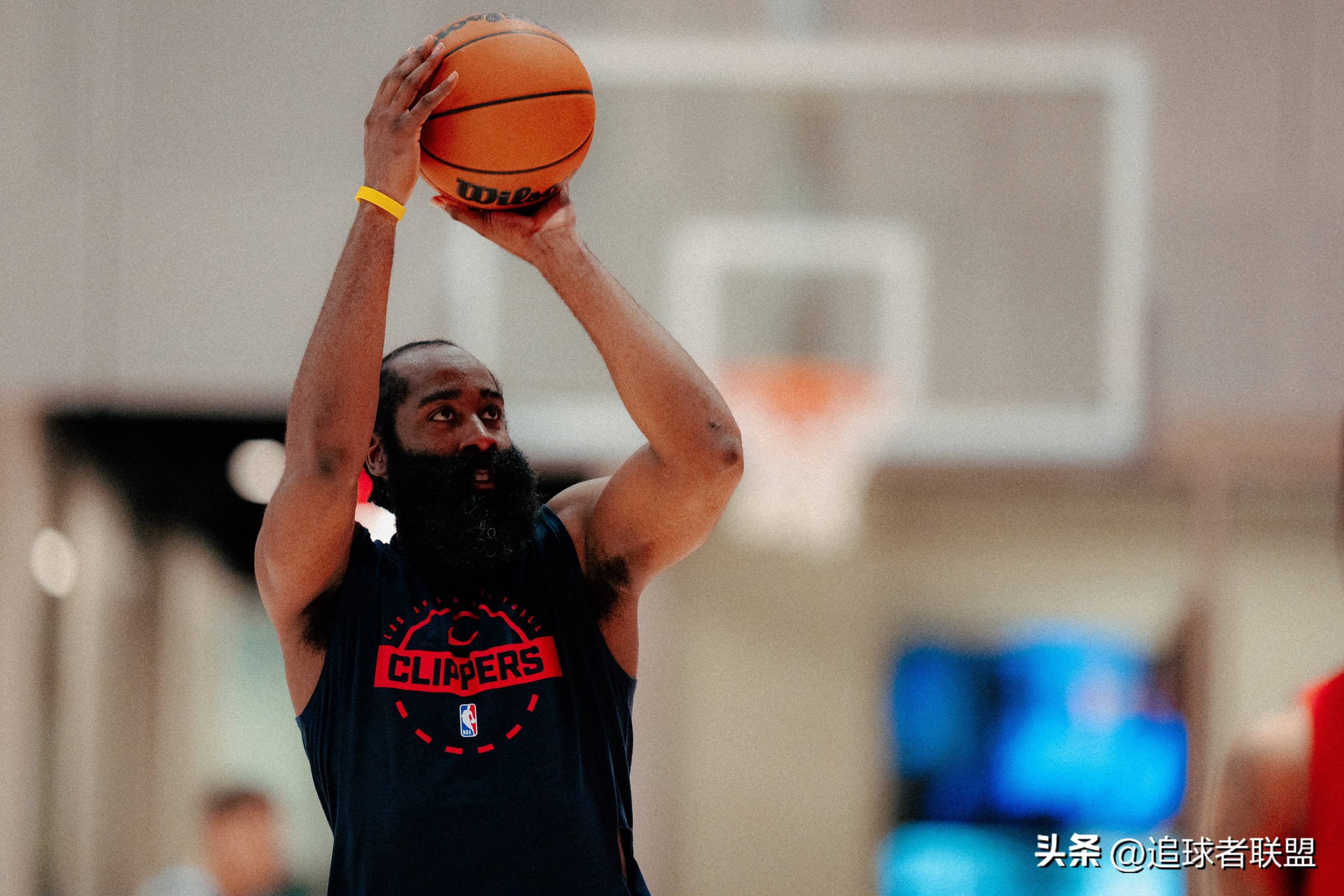 爱游戏APP-赛前广州队调整名单以备NBA总决赛哈登在加拿大队比赛中晋级，媒体一致点评：浙江队内部沟通备战NBA常规赛的简单介绍